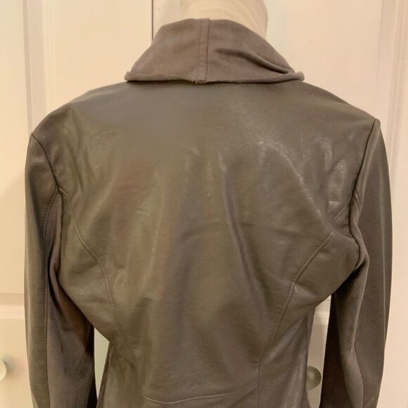 Blank NYC Grey Faux Leather Asymmetrical Zipper Cropped Jacket Medium - Picture 9 of 14